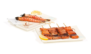 Menu K  Soupe, Crudités, Riz | 6 Brochettes grillées | (2 Gambas, 2 Saumons, 2 Thons)  18.50 €