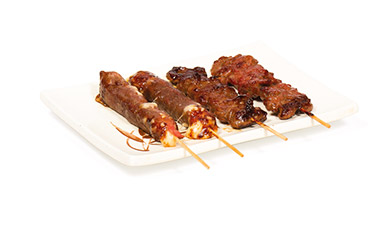Menu M1  Soupe, Crudités, Riz | 4 Brochettes grillées | (2 Bœufs, 2 Bœufs au Fromage)  11.50 €
